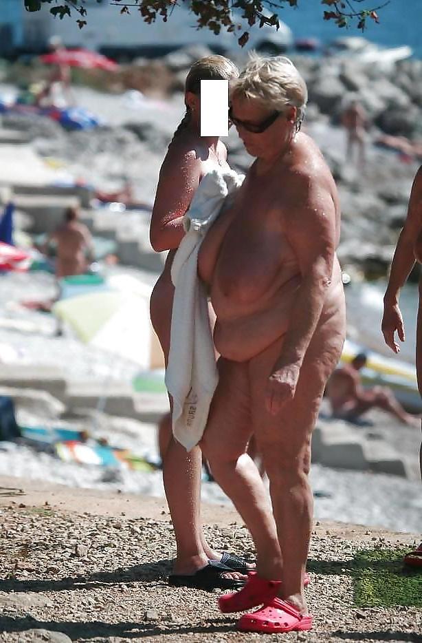 25P Bbw in public in bikinis or non fitting clothes