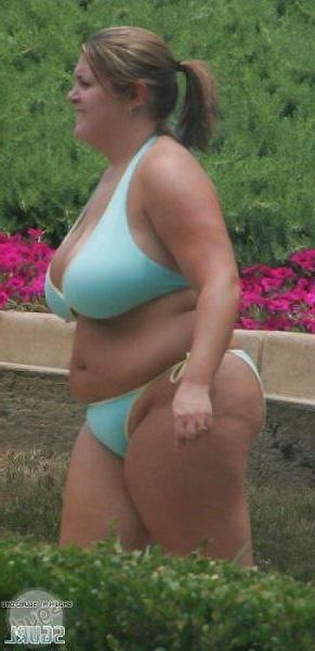 25P Bbw in public in bikinis or non fitting clothes