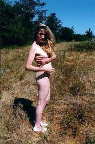 16P Mature long hair in the garden