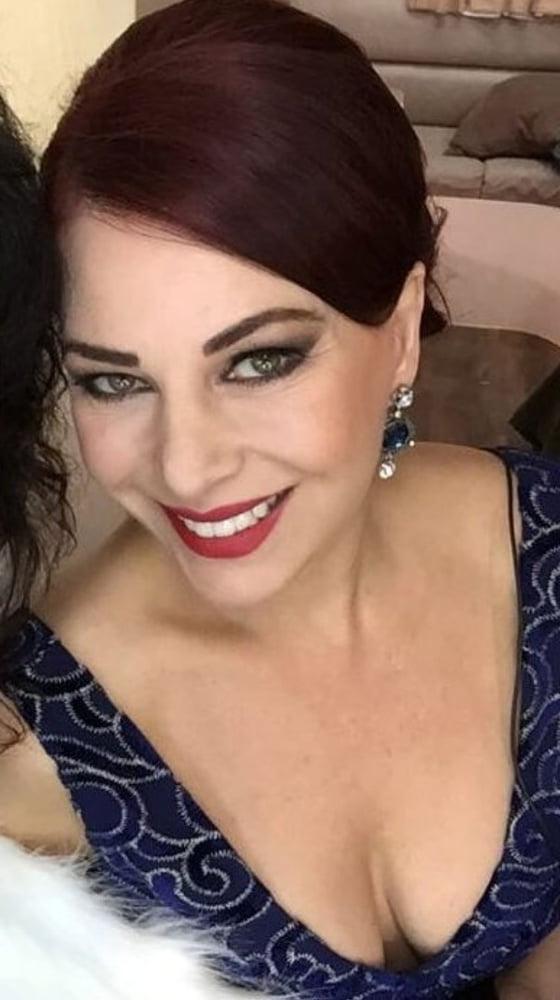 13P Sexy Turkish Senay Gurler