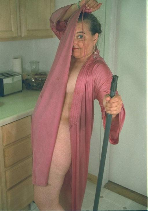 16P Mature work in the kitchen