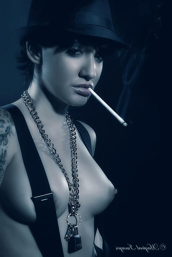 14P Classy Smoking Hotties
