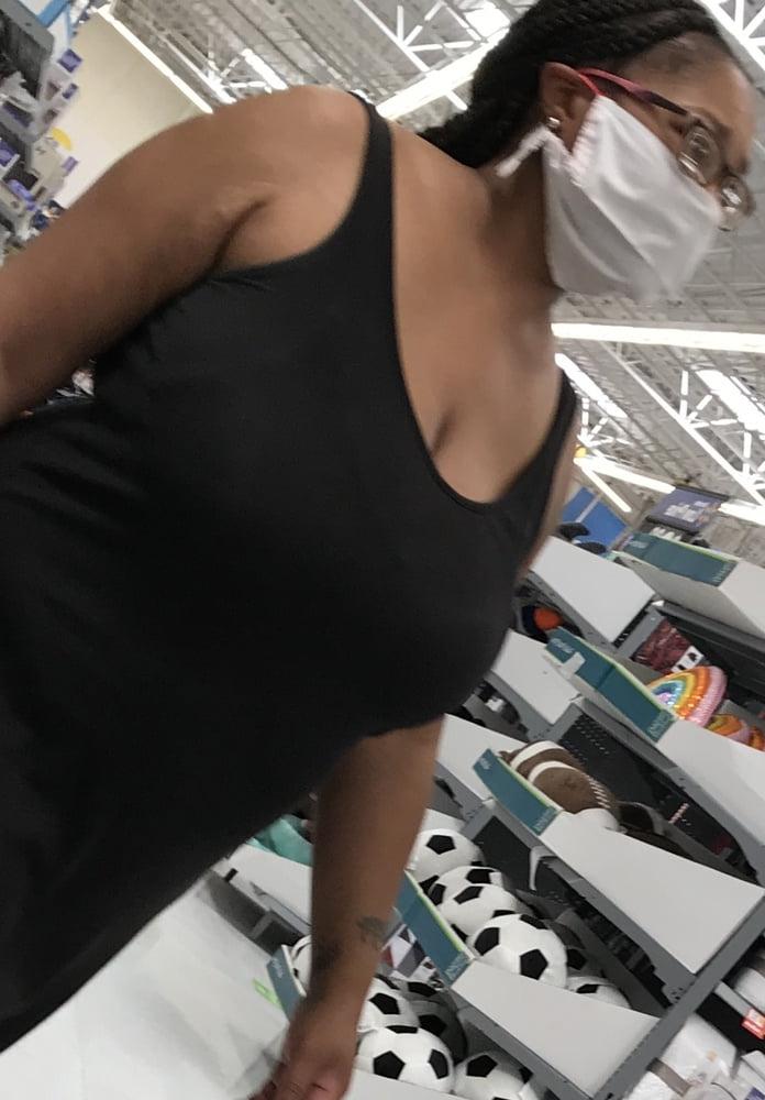 6P Boobs in public