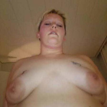24P Julia danish webslut to expose