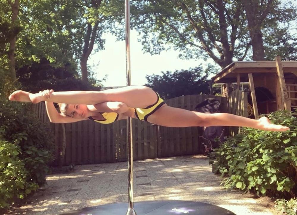 25P Hot Dutch stewardess Marie-Sophie Pole Dancing