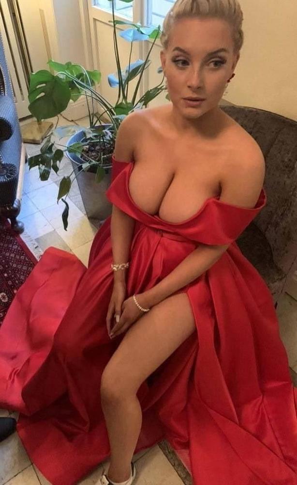 25P Tits, Tits, Tits and sexy Cleavage 34