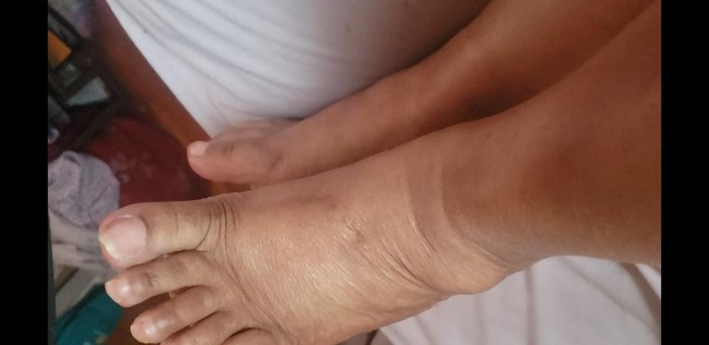 10P Freaky Friday (Foot Fetish Lover)