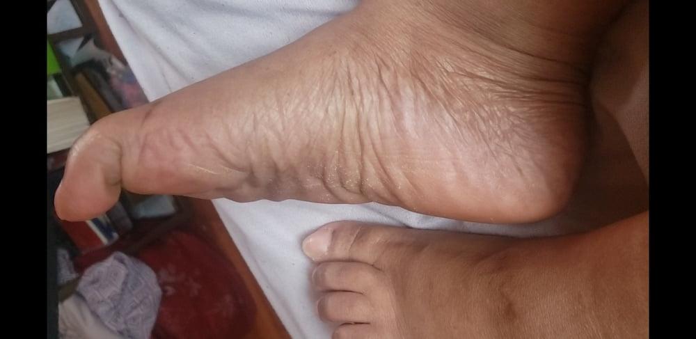 10P Freaky Friday (Foot Fetish Lover)
