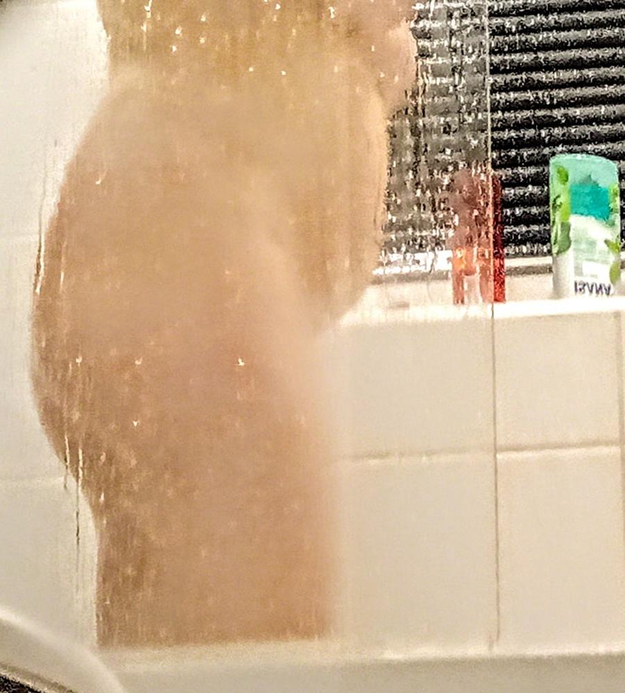 6P Anette voyeur shower challenge