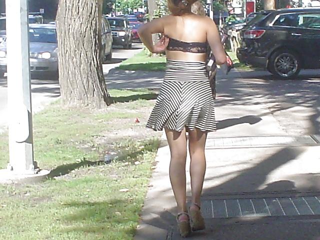 25P More feet legs and buts in public