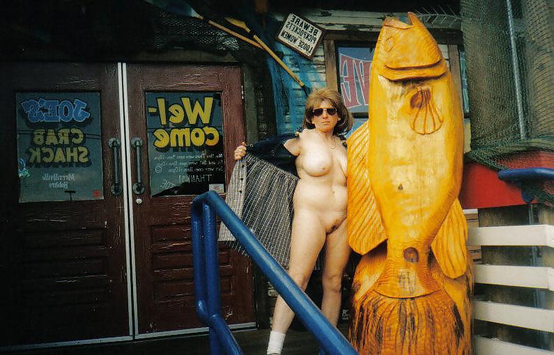 25P A Little Public Sex