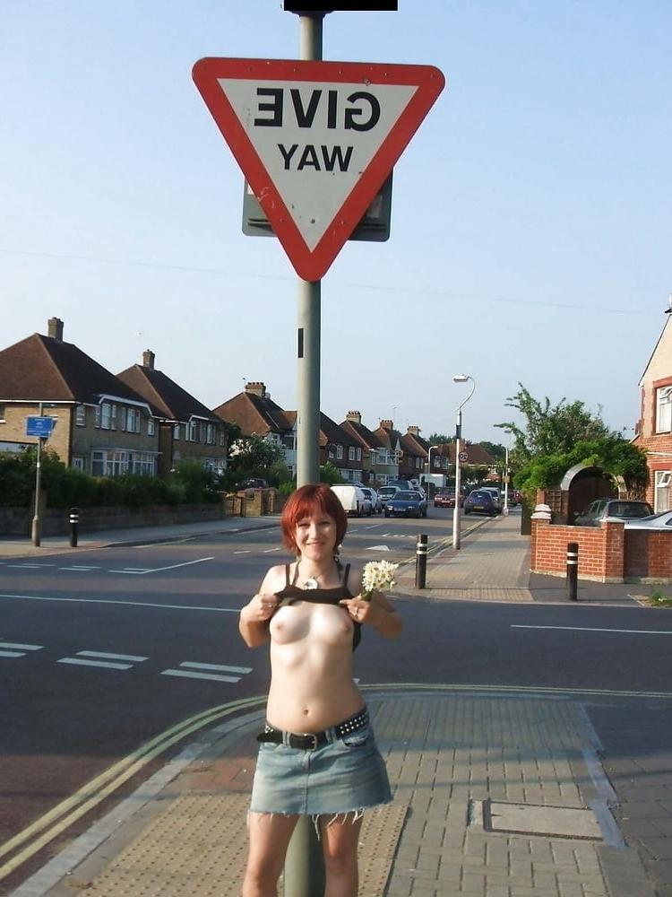 25P In Public Around the UK 3