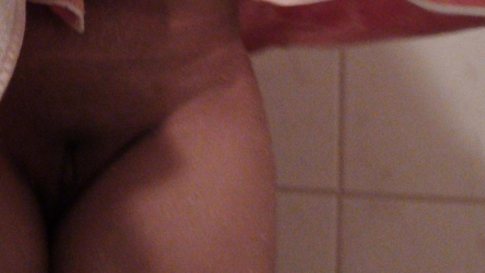 25P Asian wife shower exib