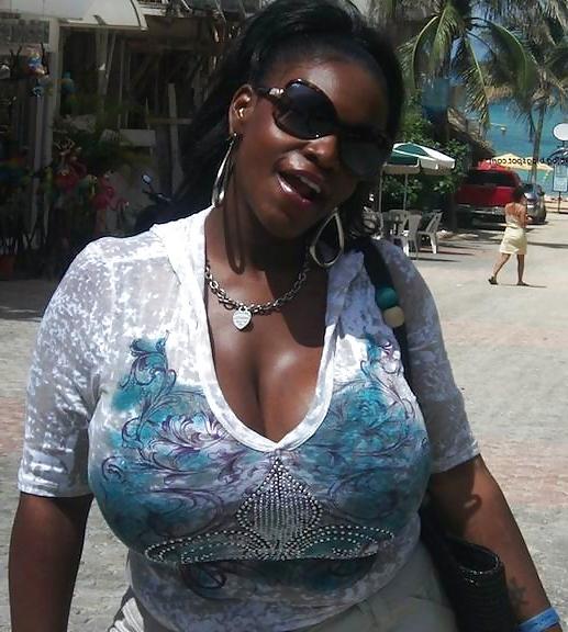 20P Busty women 241 (Black women dressed special)