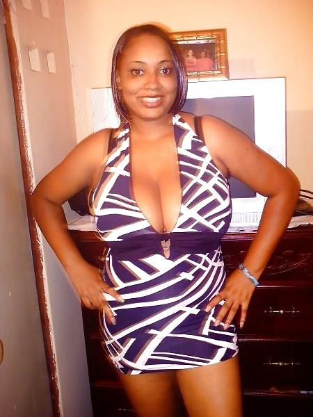 20P Busty women 241 (Black women dressed special)