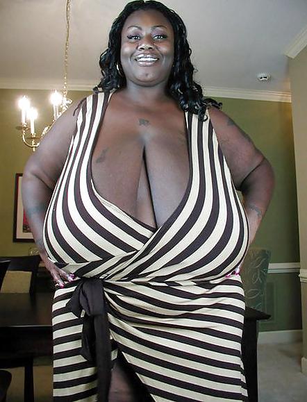 20P Busty women 241 (Black women dressed special)