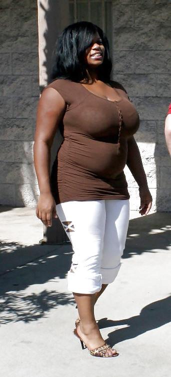 20P Busty women 241 (Black women dressed special)