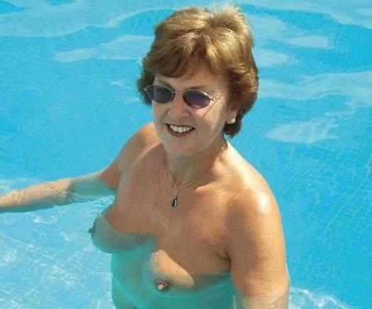 9P sexy grandma 7