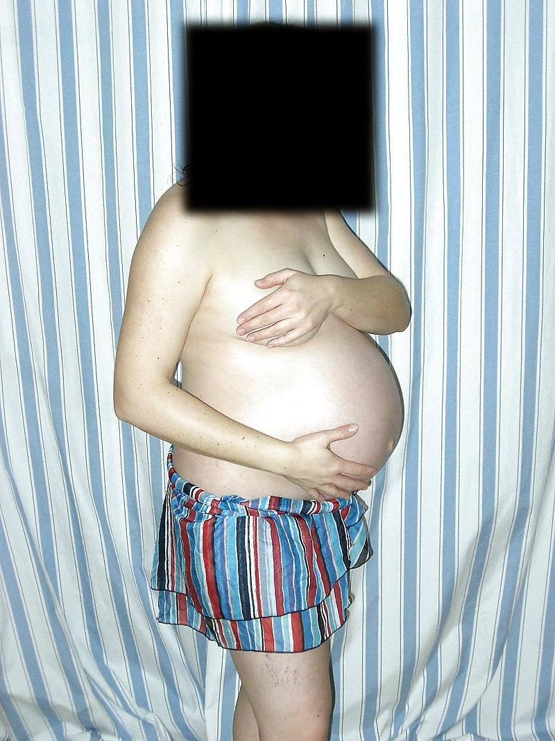25P My pregnant neighbor bellys