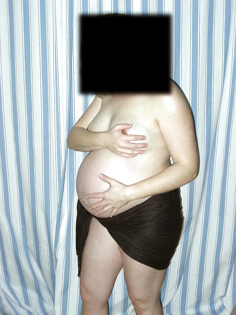 25P My pregnant neighbor bellys