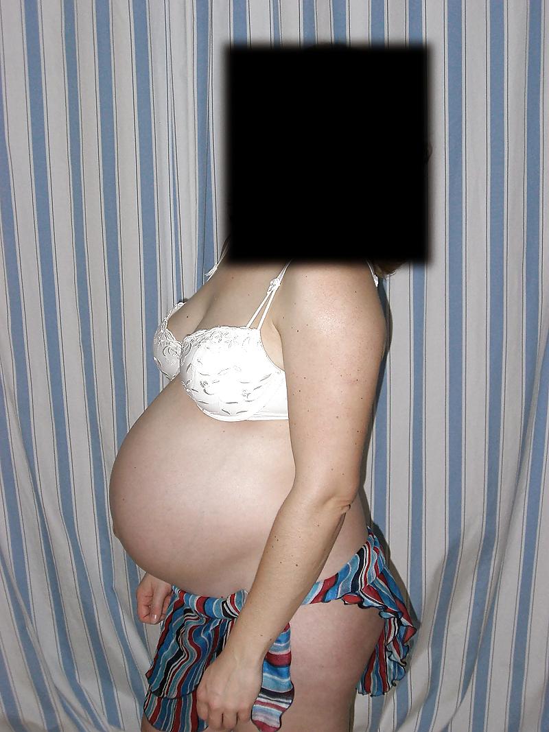 25P My pregnant neighbor bellys