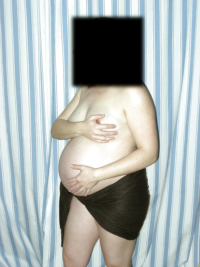 25P My pregnant neighbor bellys