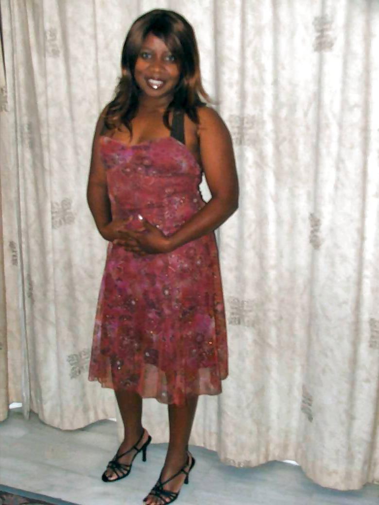 17P Smokin' hot black pussy
