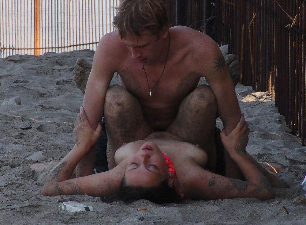 14P TheSandfly Horny Amateurs Public Sex Magic
