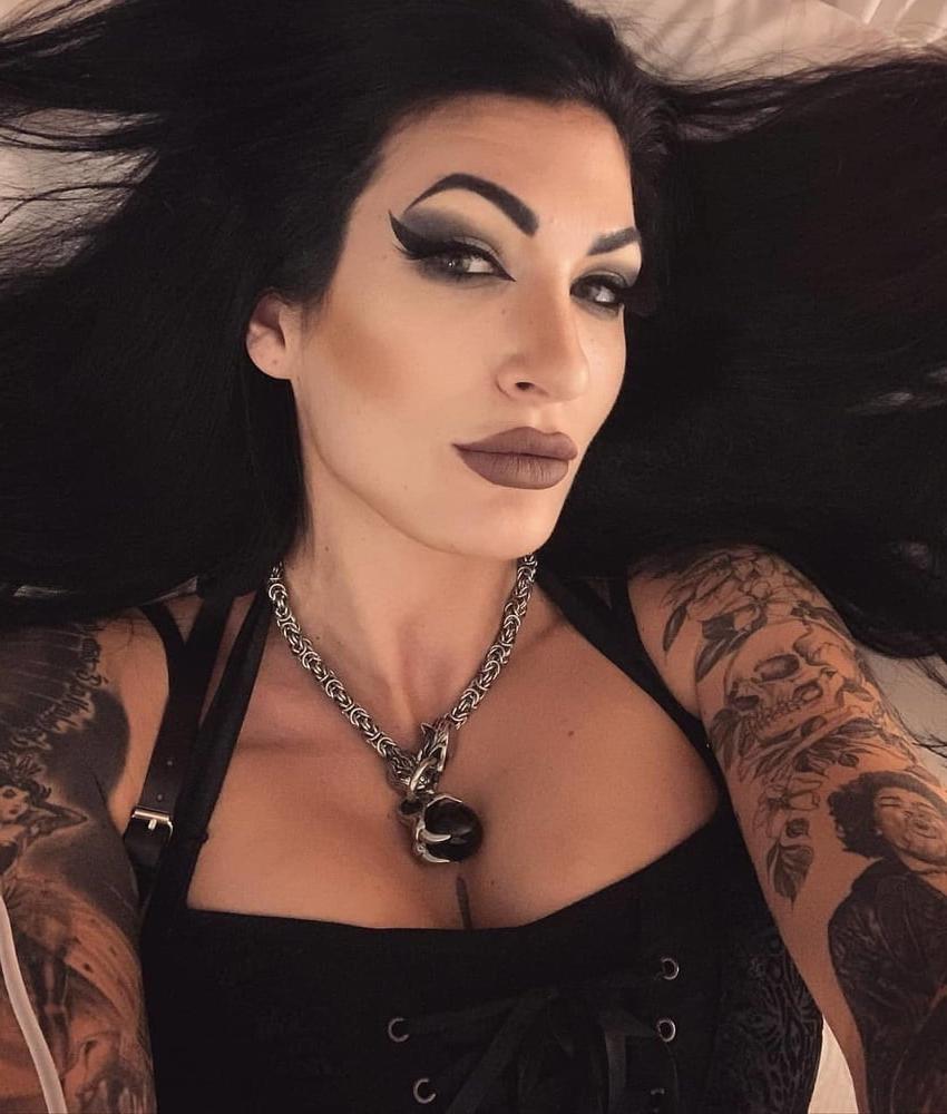 25P Makeup fetish 72