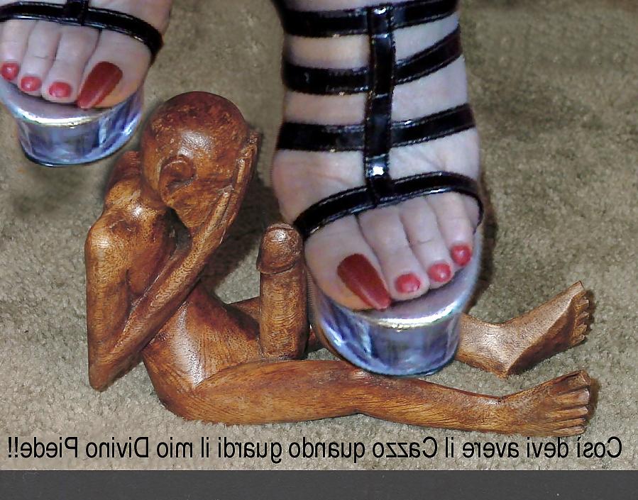 25P Devine Feet of your Mistress!!