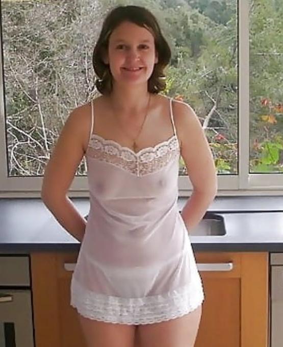 25P Naughty Wives and Amateurs 104