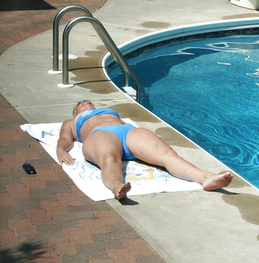 25P Gorgeous Blonde UK  MILF