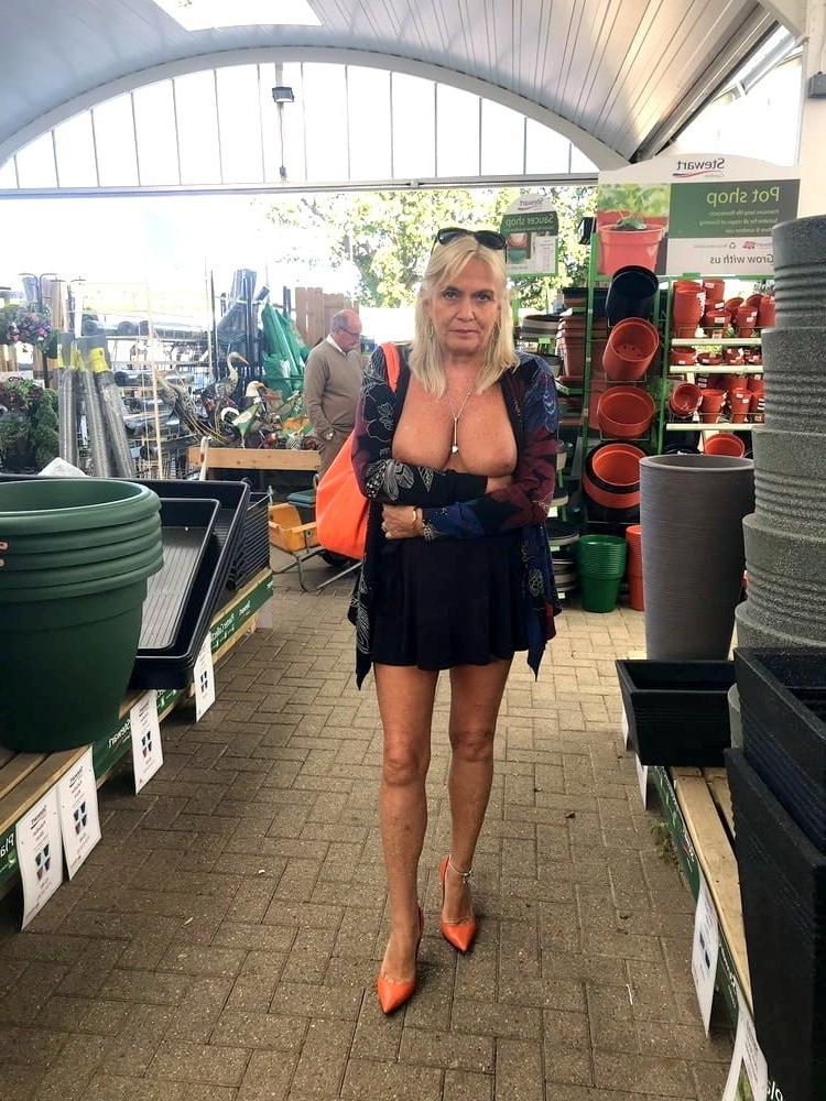 25P Sexy grandma 10