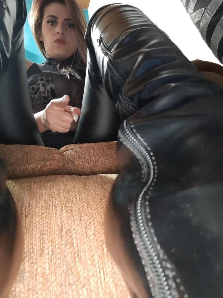25P Femdom