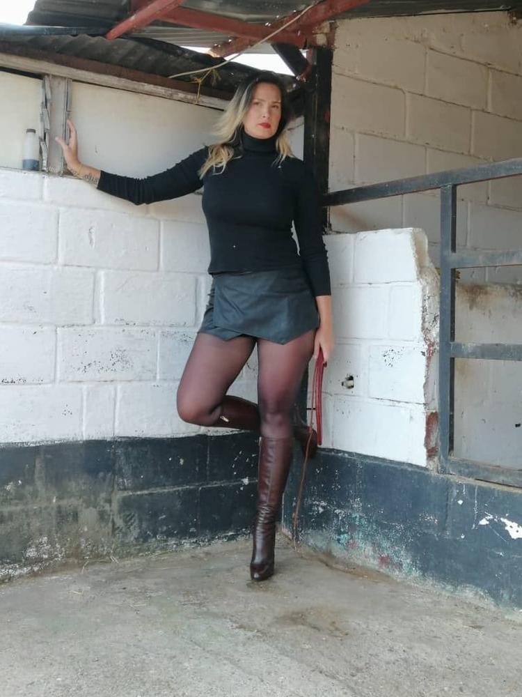 25P Femdom