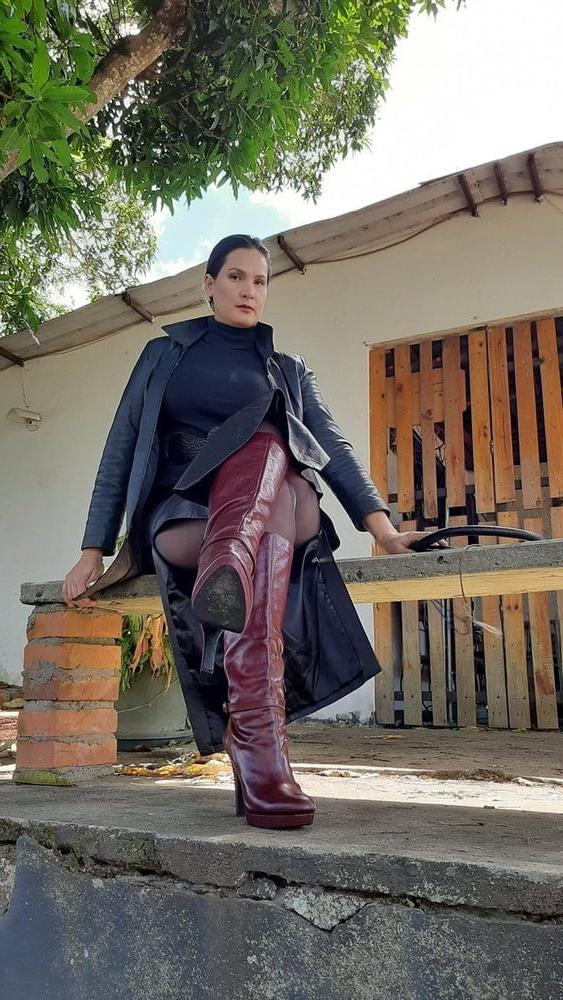 25P Femdom