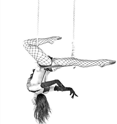 9P Dancing with the air...