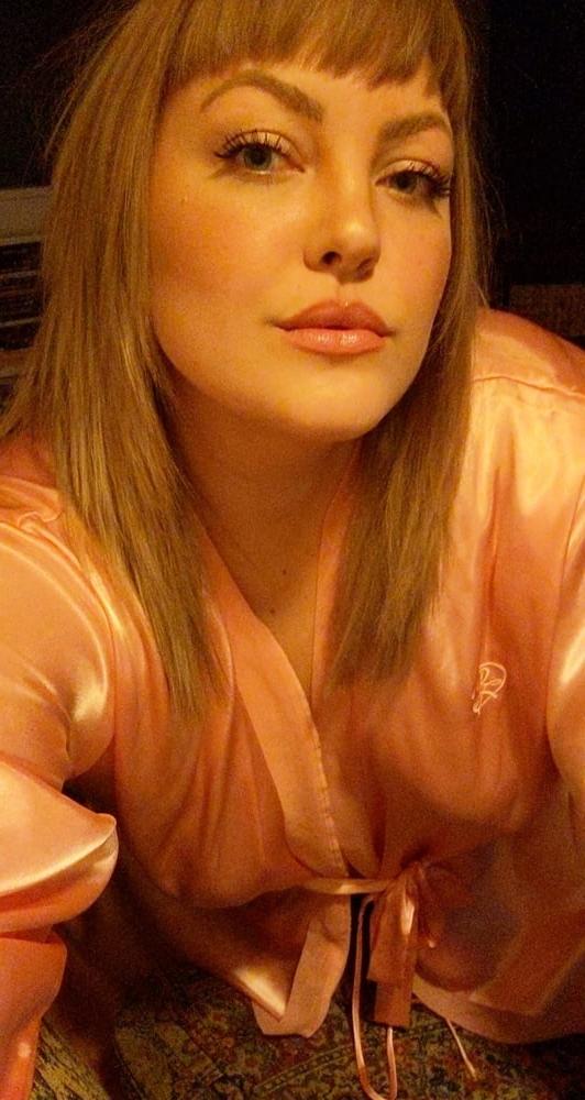 25P GORGEOUS Lips, Hips, Thighs, and Eyes - 1