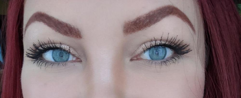25P GORGEOUS Lips, Hips, Thighs, and Eyes - 1