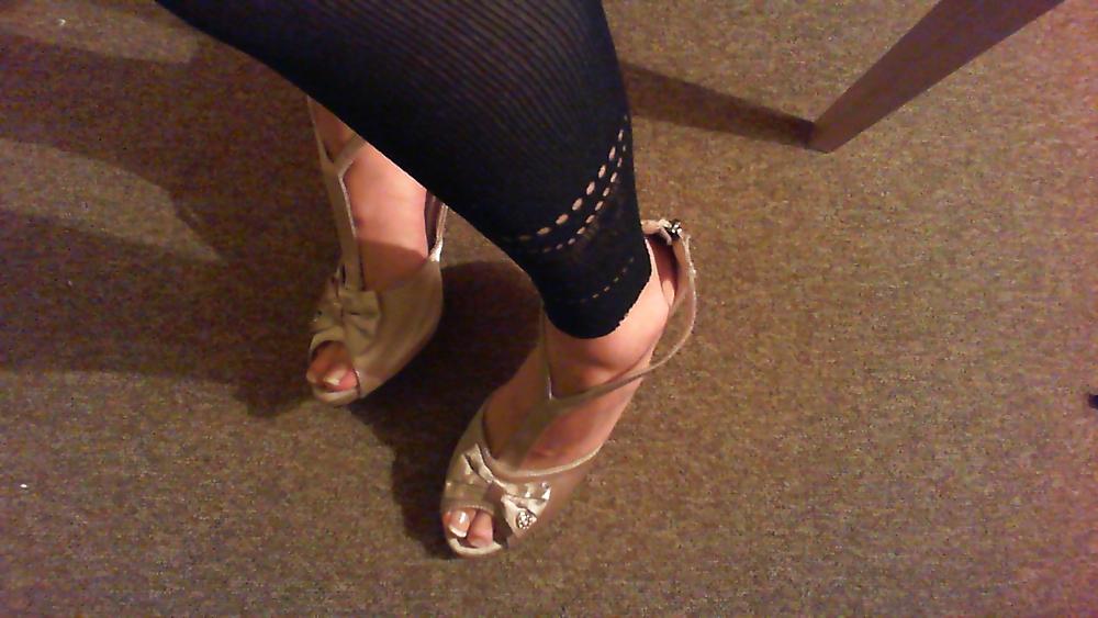 20P My feet in heels and pantyhose leggins