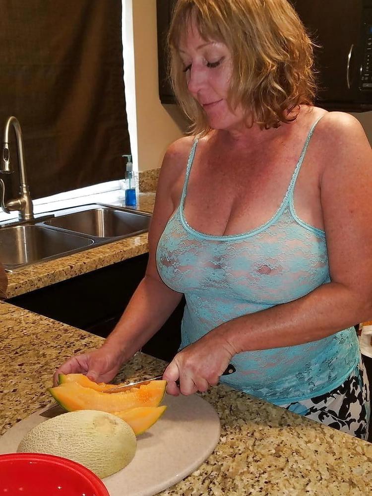 24P Sexy Grandma Spread her Legs 10