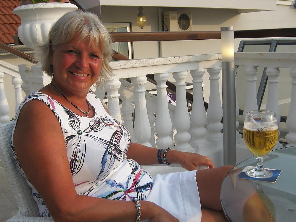24P Sexy Grandma Spread her Legs 10