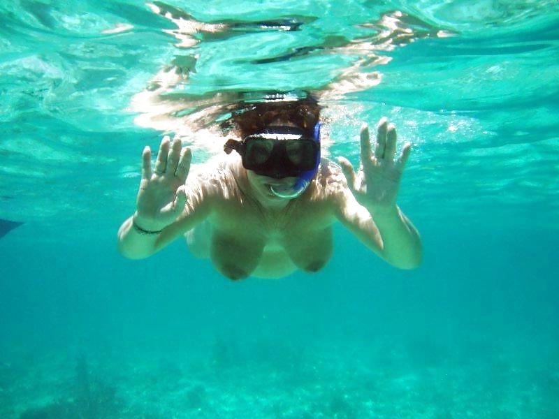 14P Underwater sexy