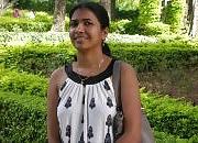 25P Indian ladies showing cleavage