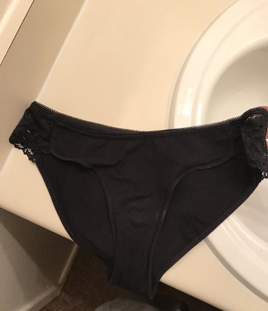 25P My mature neighbor's panties