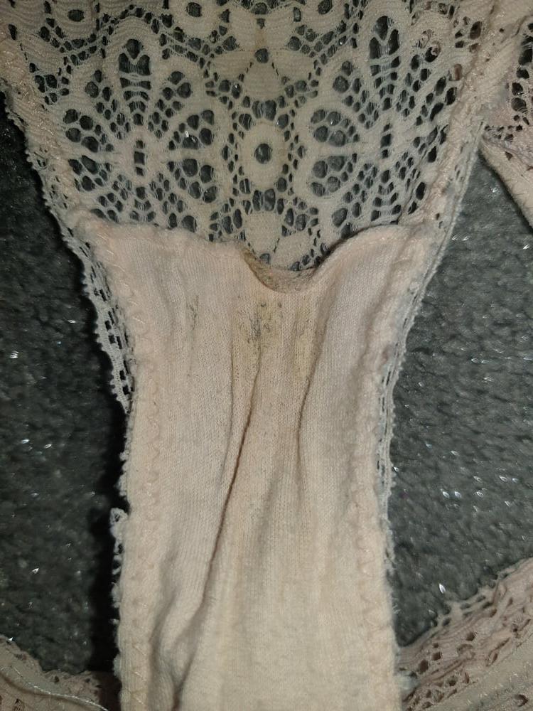25P My mature neighbor's panties