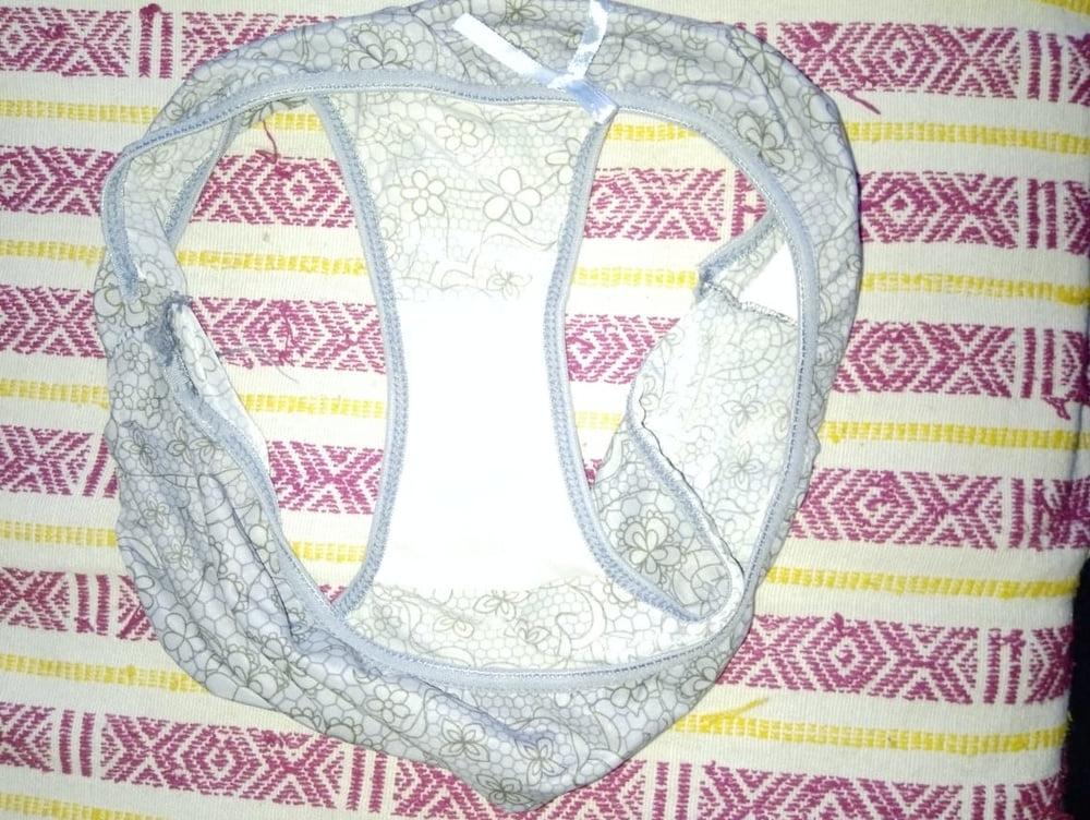 25P My mature neighbor's panties