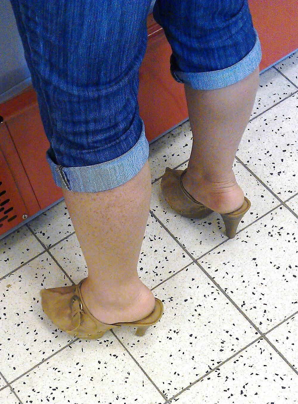 18P Collection of my voyeur feet pics