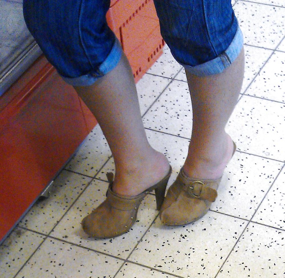 18P Collection of my voyeur feet pics