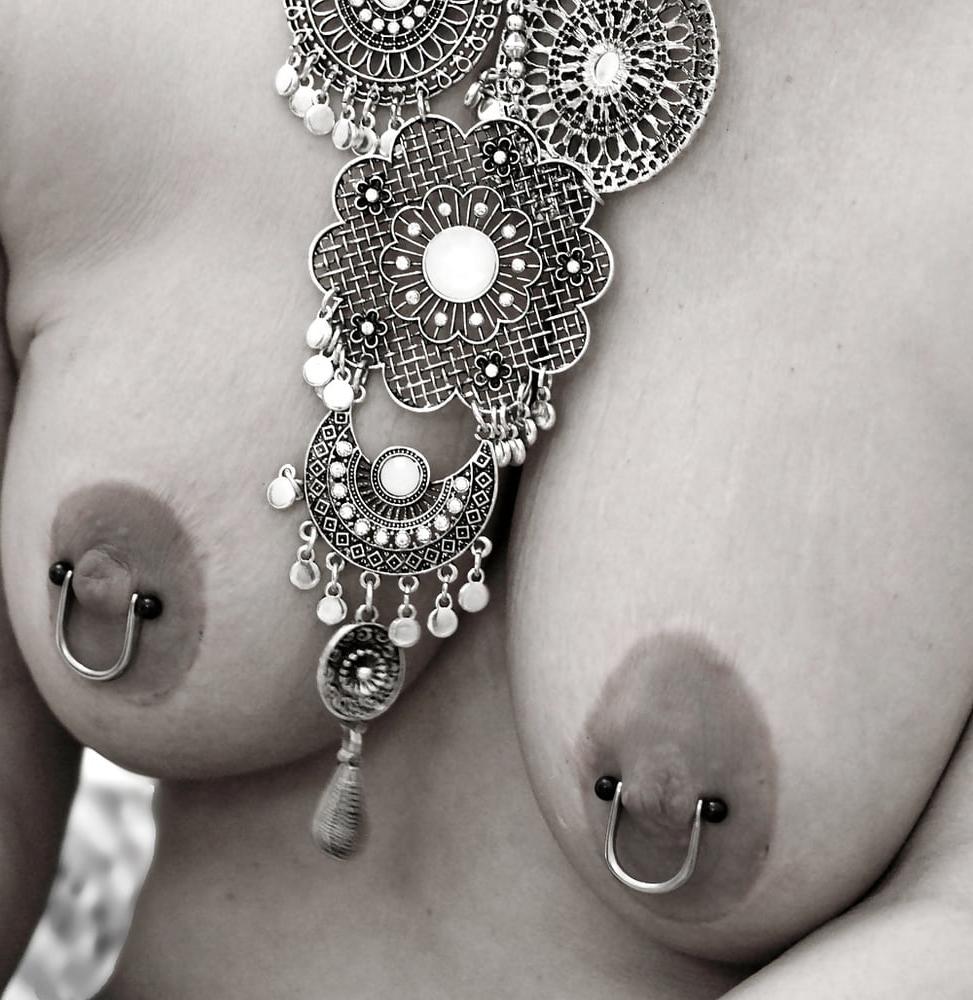 20P Nipple piercings 82
